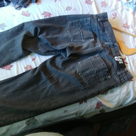 Pants - Picture 4 of 5